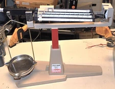 OHAUS  311g BEAM BALANCE SCALE USED SCHOOL SURPLUS GOOD CONDITION
