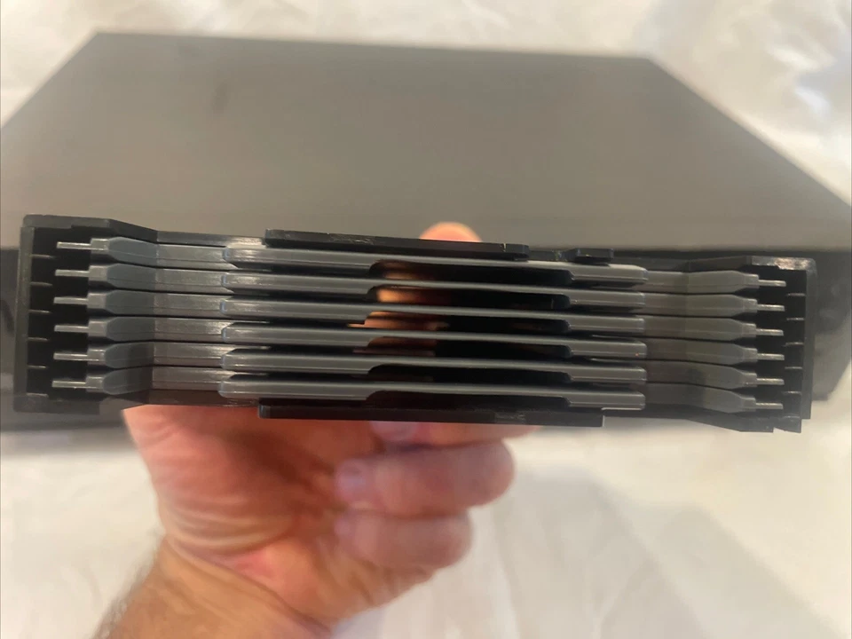 Cambiador de discos compacto Luxman DC-113 (para piezas o reparación) Foto 4 de 4