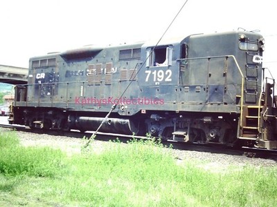 1981 Vintage Kodachrome 35mm Slide Conrail 7192 Diesel EMD GP38-2 Railroad OOAK