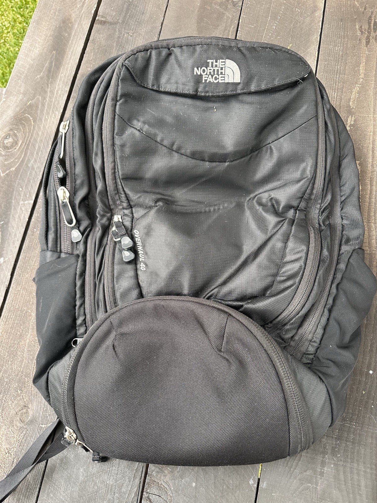 The North Face Overhaul 40 Black Carry On Travel Backpack for Luggage  