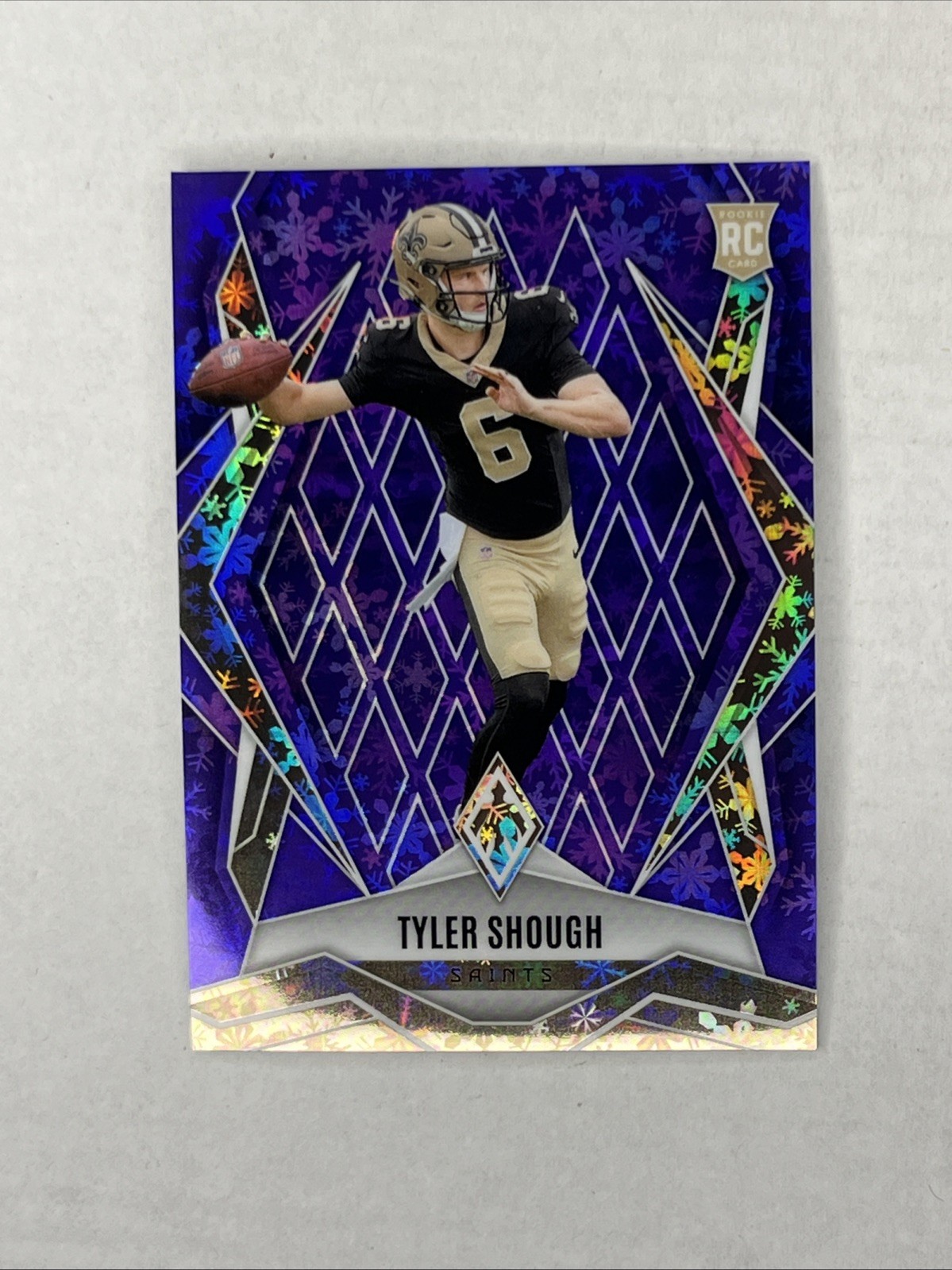 2025 Panini Phoenix - Tyler Shough #169 Purple Winter Prizm /249 Saints