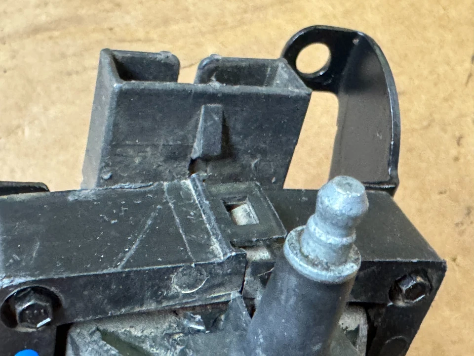 Paquete de bobinas de encendido de bujía Ford Mustang 87-93 con soporte de fábrica EFI V8 5,0  Foto 4 de 4