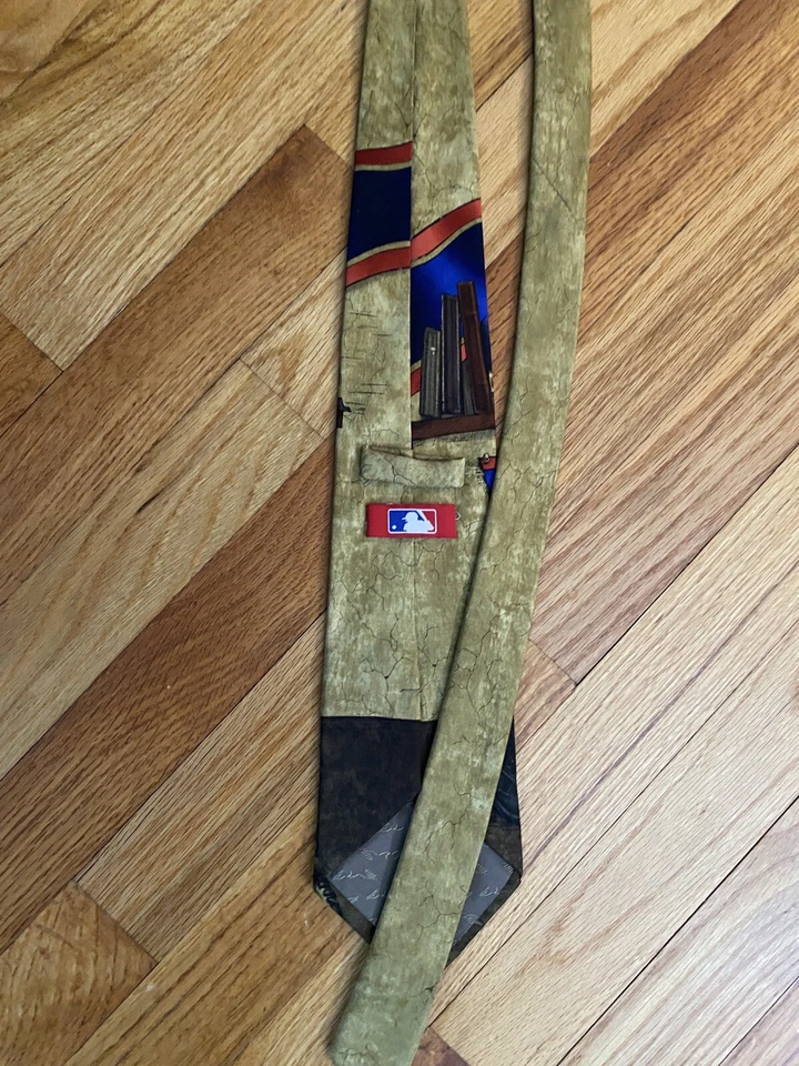 Boston Red Sox bate de béisbol banderín casco nostalgia seda corbata mlb corbata cuello Foto 3 de 4