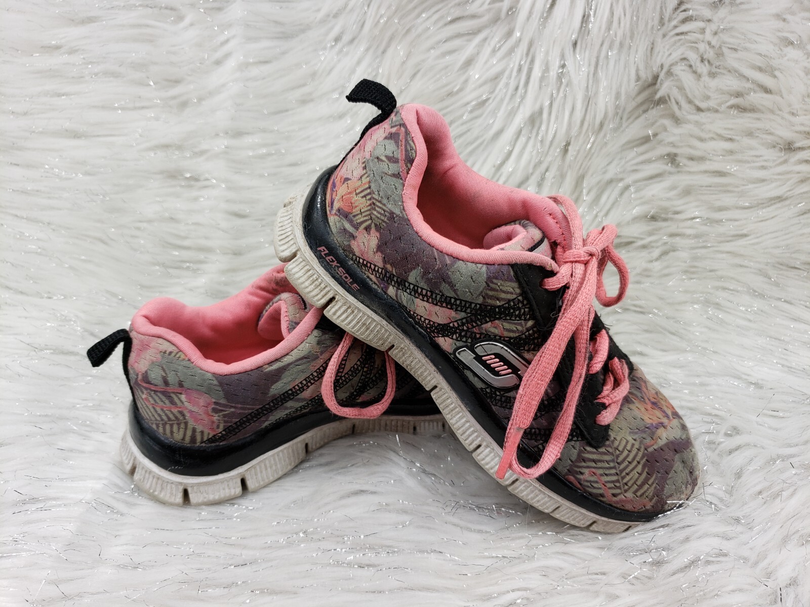 SKECHERS 81878L Black Pink Sneakers Kids Size US 11 EUR 27.5