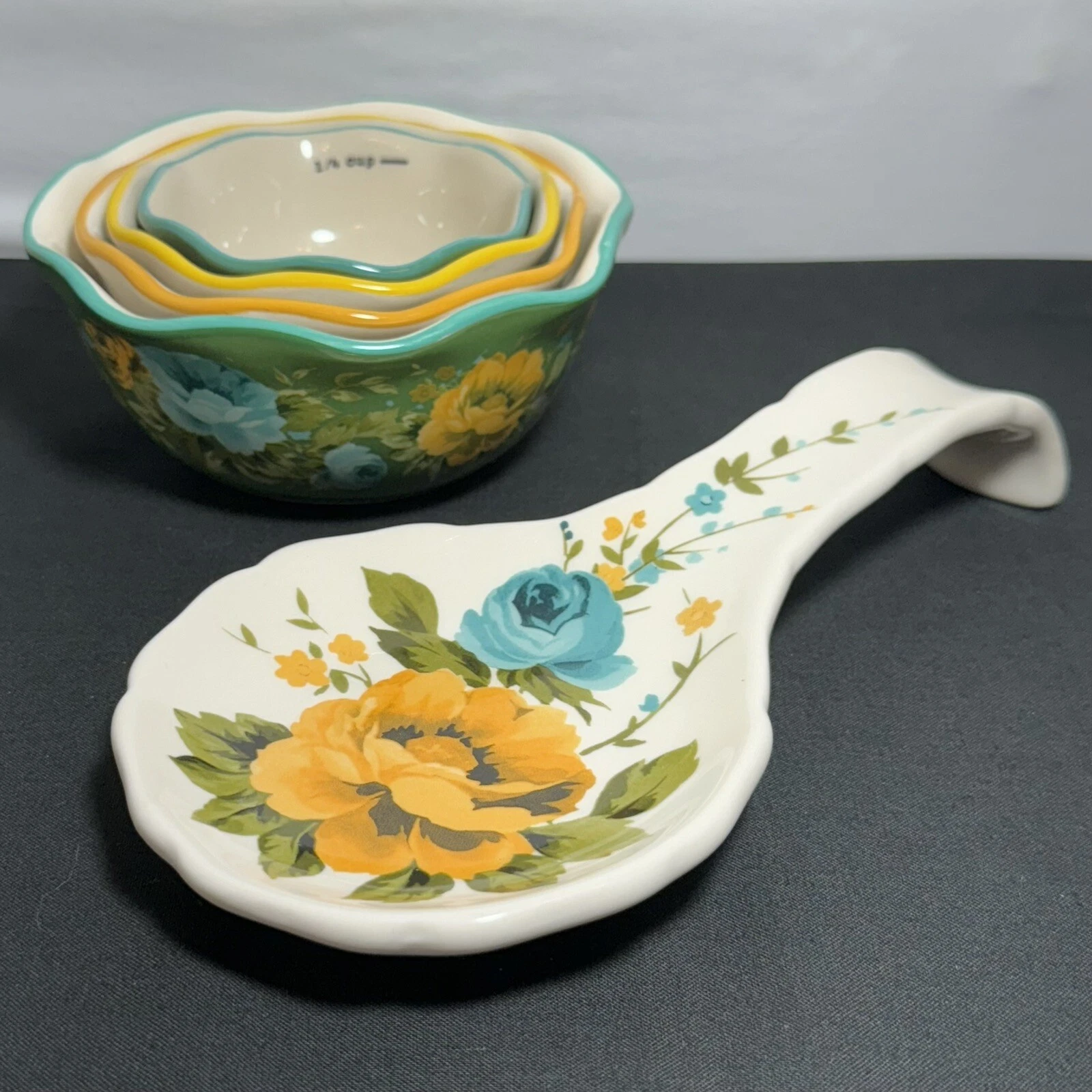 Pioneer Woman Floral Stoneware Spoon Rest & Nesting Measuring Cups Blue/Yellow