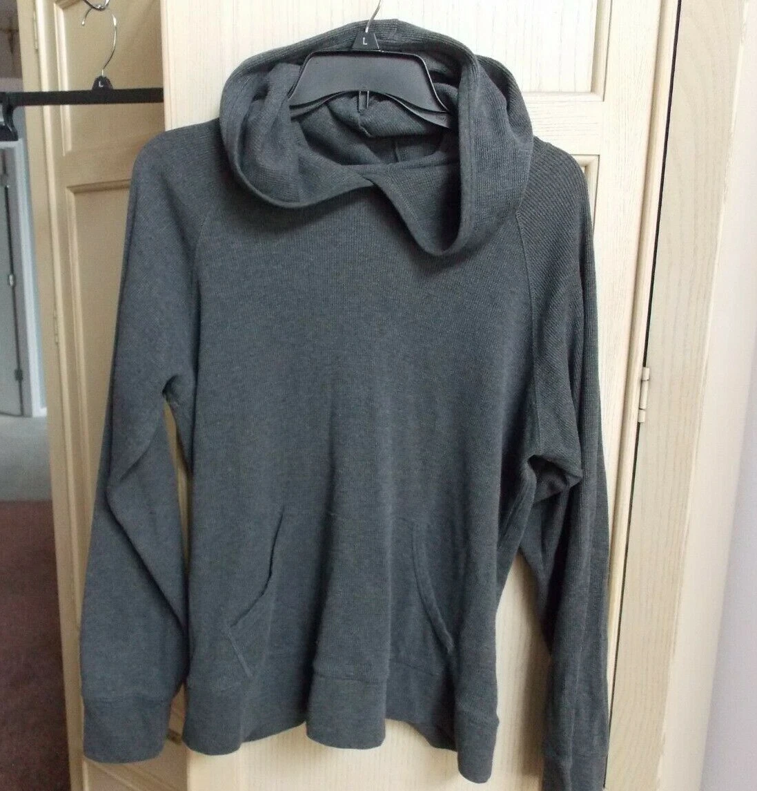 Lady Foot Locker Women s GRAY Pullover Hoodie Size Large