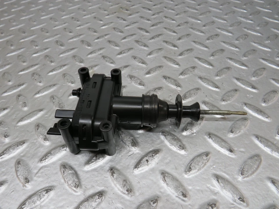 ⚙27497⚙ Mercedes-Benz S124 300TE Wagon Door Lock Vacuum Actuator Rear Left - Image 2 of 4