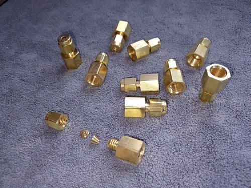 10x Swagelok Parker A-Loc 1/8” Double Ferrule Compression to 1/8NF Female - Picture 5 of 5