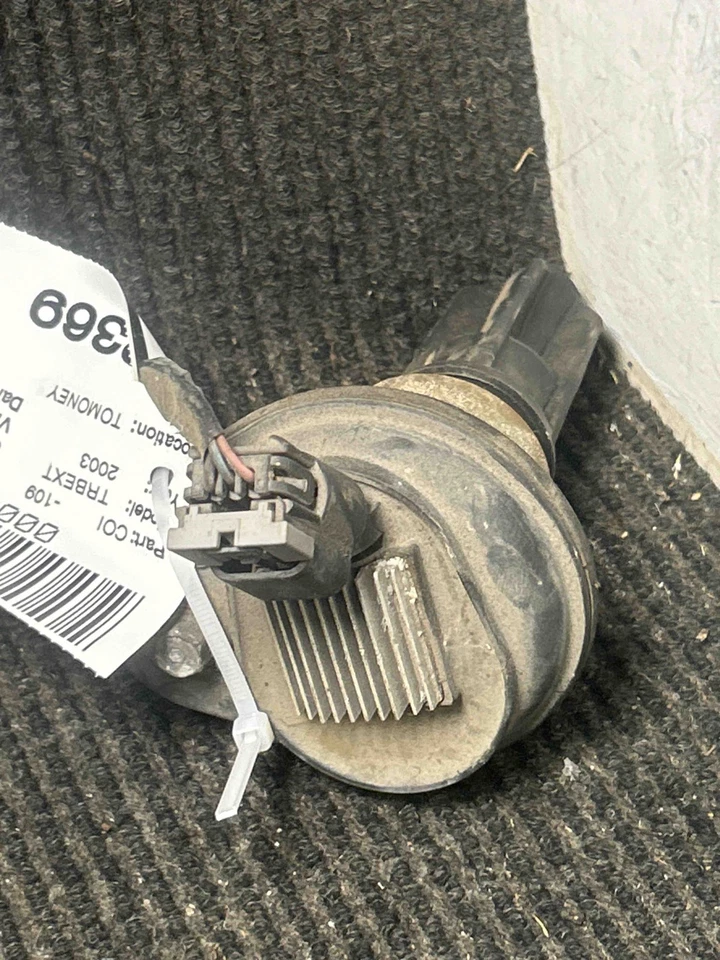 Fits 2002-05 Chevy Trailblazer Ignition Coil OEM:19300921 - Imagem 2 de 3