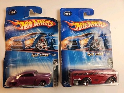 2 Pcs 2005 Hot Wheels Red Lines 100/096 Damaged Packaging 