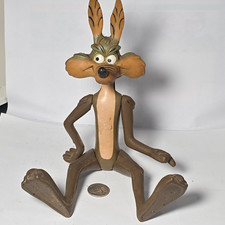 Warner Bros. Looney Tunes Wile E. Coyote Figure 1963 Vintage
