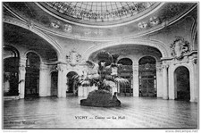 03 VICHY - le hall du casino