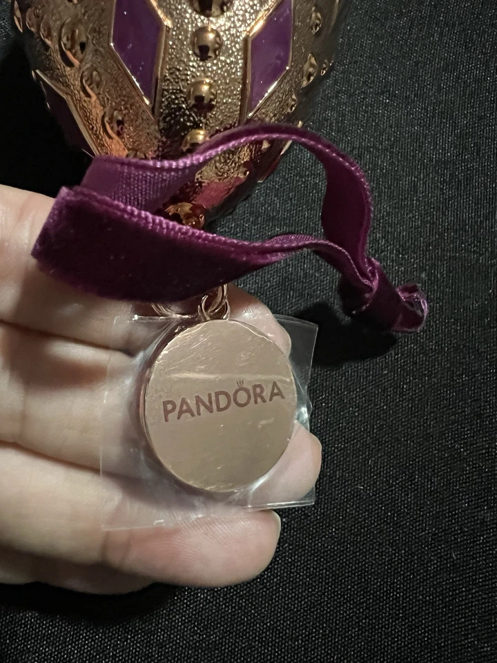 Pandora 2020 Limited Edition Holiday Ornament Gift Set - Image 3 of 4