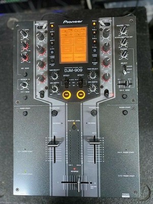 djm 909