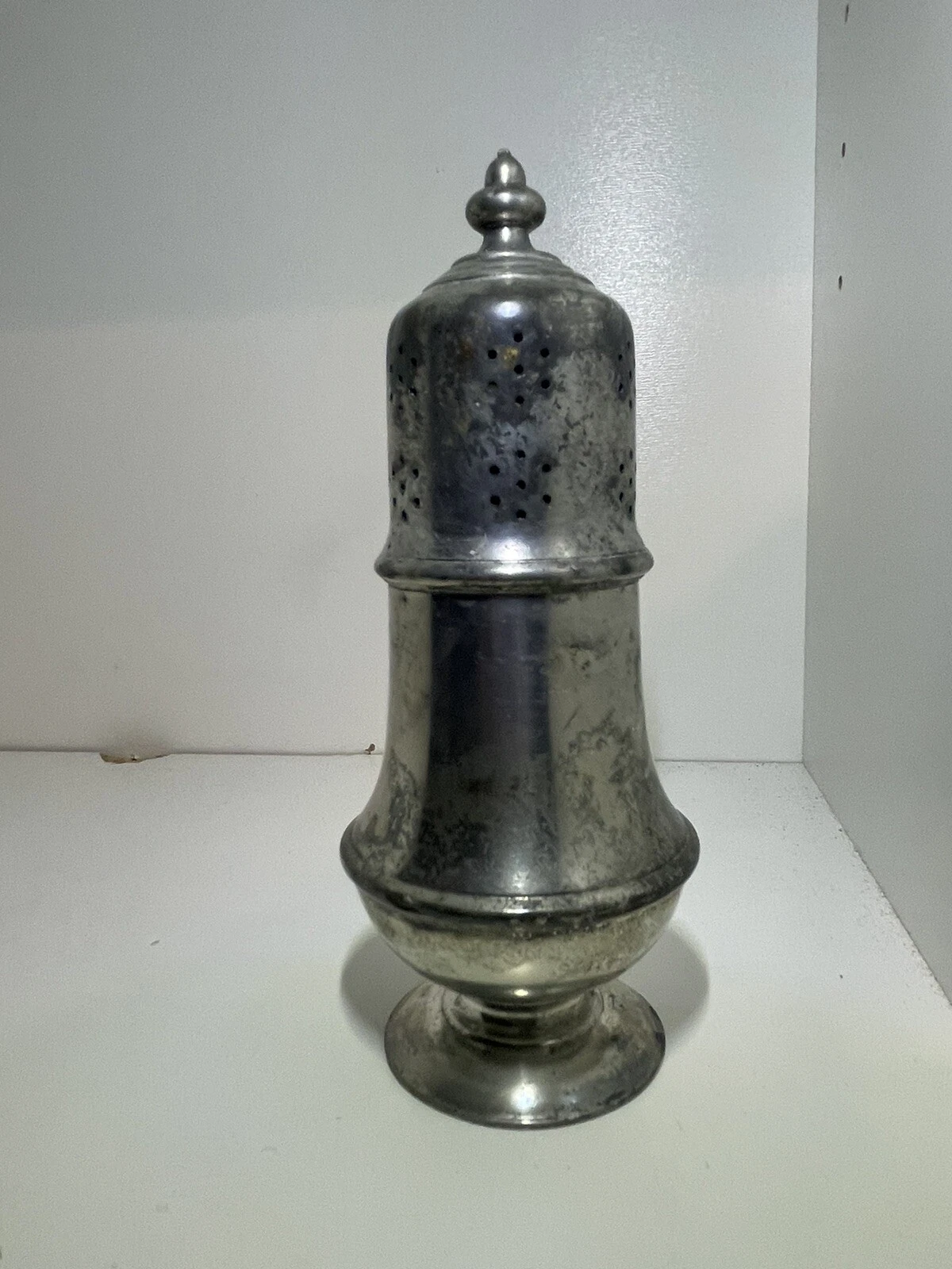 Vintage Royal Holland DaalderopPewter Muffineer Sugar Shaker KDM 8