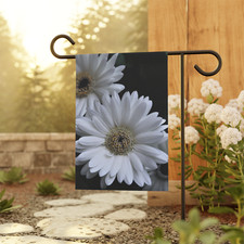 Daisy Garden Flag 12"x18" Outdoor Garden Flag  Floral Garden Flag