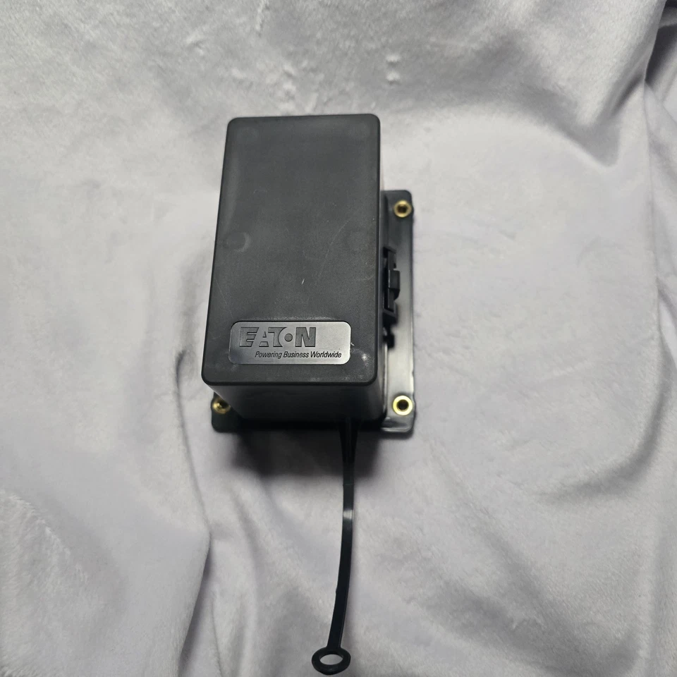 COOPER BUSSMANN - 15303-4-0-4 - BLOQUE RELÉ DE FUSIBLES, MINI, TERMINAL TRASERO Foto 2 de 3