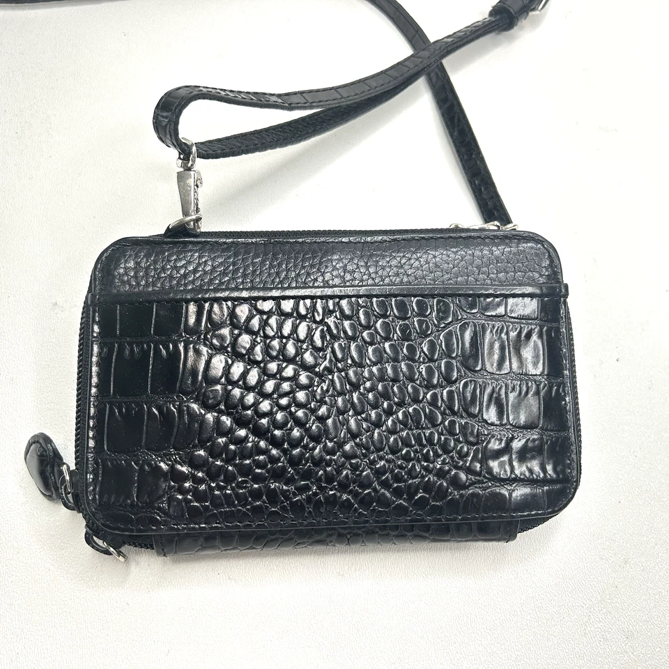 Cartera Bandolera BRIGHTON Negra Croco Cuero Repujado Cremallera Alrededor Foto 4 de 4