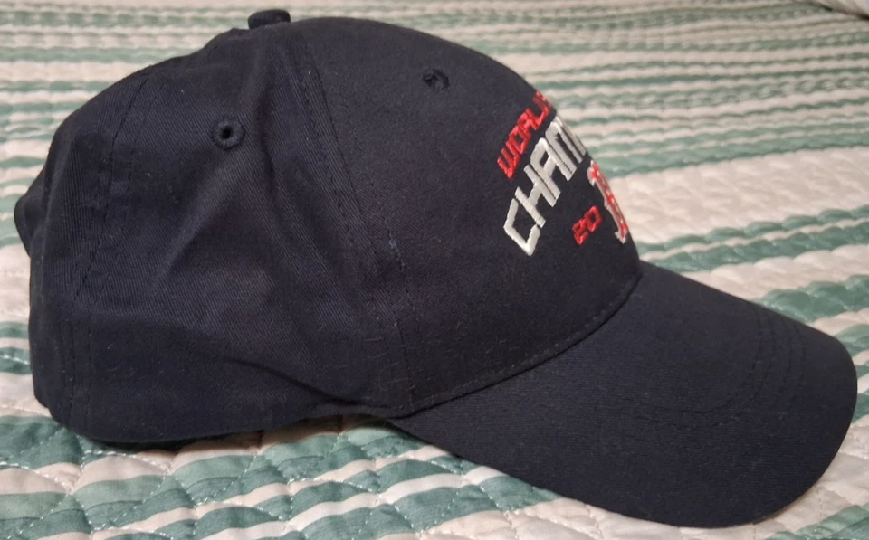 Boston Red Sox 2004 World Series Champions MLB Baseball Cap Hat - Not Worn - Image 2 of 4