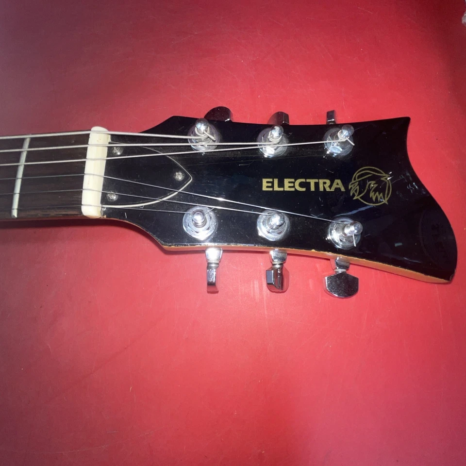 Vintage Electra Guitar 6 Strings Made In Japan - Image 2 of 4