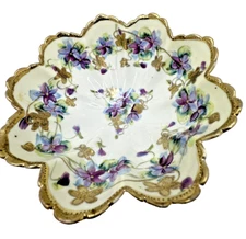 Antique Hand Painted Purple & Raised Gold Pansy Pattern Scallop Edge Footed Bowl