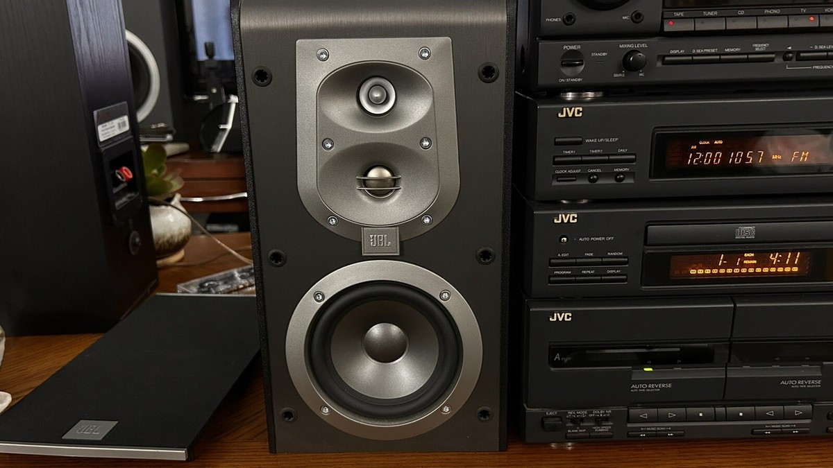 JBL ES20 bookshelf speakers 5