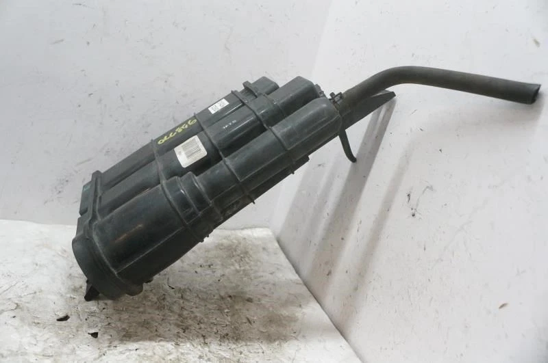 Hyundai Sonata 2015 evaporador de vapor de combustible emisión bote EVAP 31420 C2500 OEM Foto 3 de 4