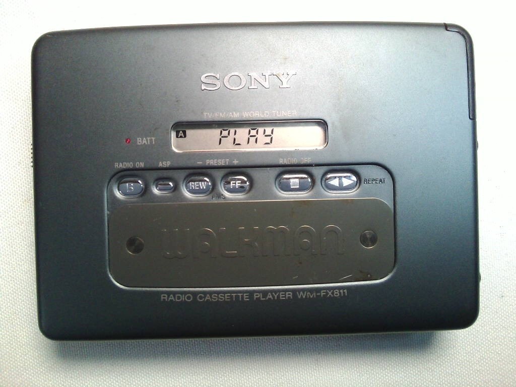 SONY WM-FX811(S) ソニー ウォークマン WM-FX811 Purple Sony Radio