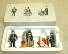 Christmas Village Accessories Holiday Travelers Dept 56 Heritage Village Set 3