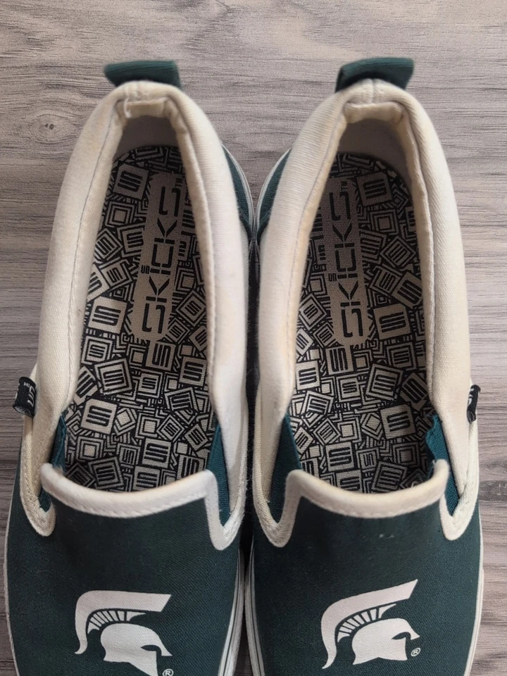 Michigan Spartans MSU Tenis Michigan State Zapatos sin cordones Skicks Para mujer Talla 7 Foto 2 de 4