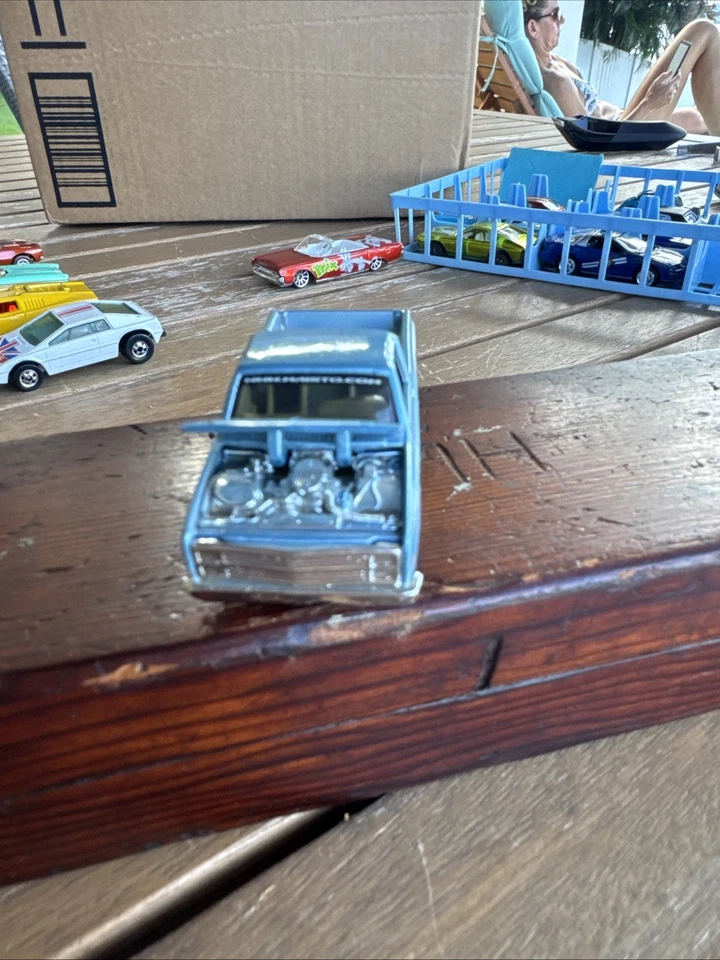 1987 Chevy 1500 Square Body - Hot Blue - NEAR MINT - Vintage Real Riders Wheels - Image 3 of 4