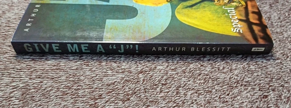 Arthur Blessitt: Give Me A J" Jesus - Special Edition, Paperback Book - Image 3 of 4