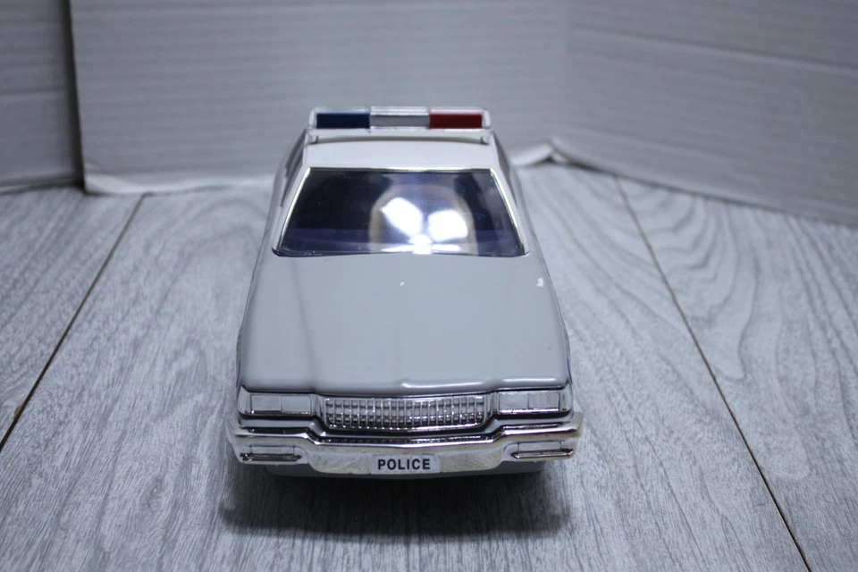 JIM BEAM GRIS STATE TROOPER COCHE WHISKY JARRA VACÍA con Caja Foto 4 de 4