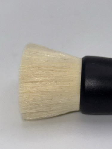 Westman Atelier highlighter blender brush (READ) - Picture 5 of 5