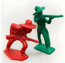 Lot TimMee Processed Plastic Soldiers Tim Mee Army Men Gun Cowboy Red Green Rare