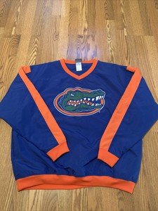 gator pullover