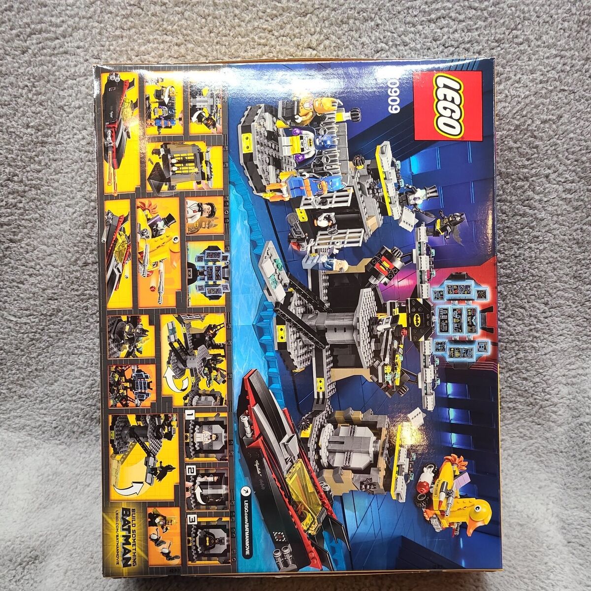 Lego The Batman Movie Batcave Break-in (70909) Building Kit 1047 Pcs  Retired Set