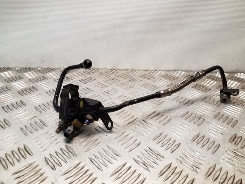 Audi A4 S4 B5 8D 2000 Diesel 110kW Turbolader Ölleitung Ölschlauch 059145771E