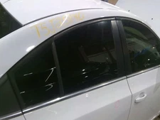 (LOCAL PICKUP ONLY) Passenger Rear Side Door VIN P 4th Digit Limited Fits 13-16 