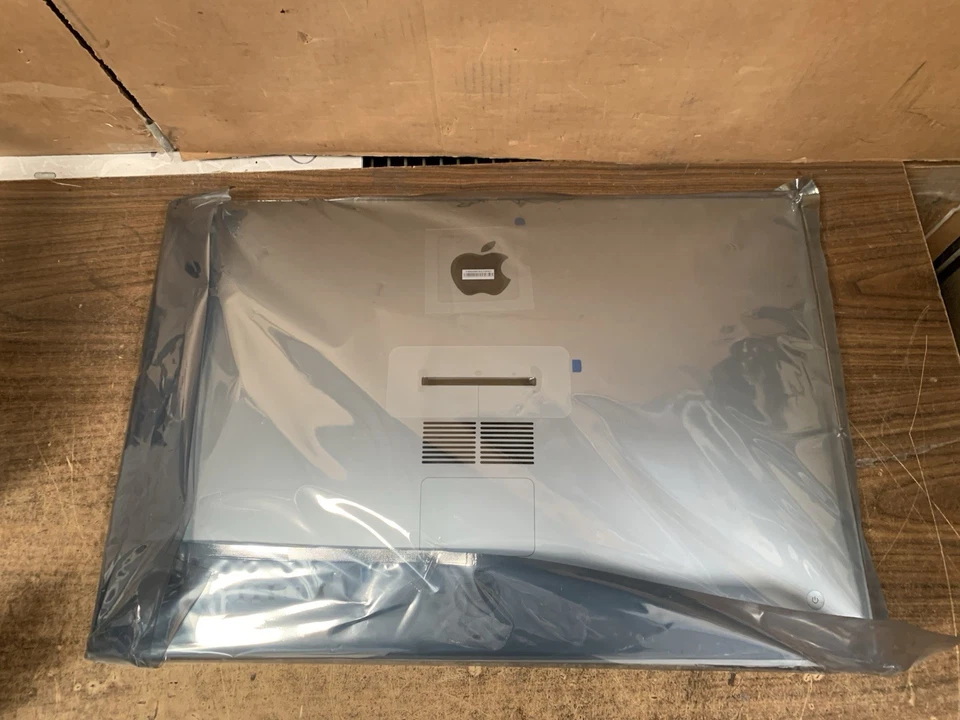 Genuine New Apple A2115 Rear Case Housing For iMac 27-inch 2017-2020 A2115 - Image 4 of 4
