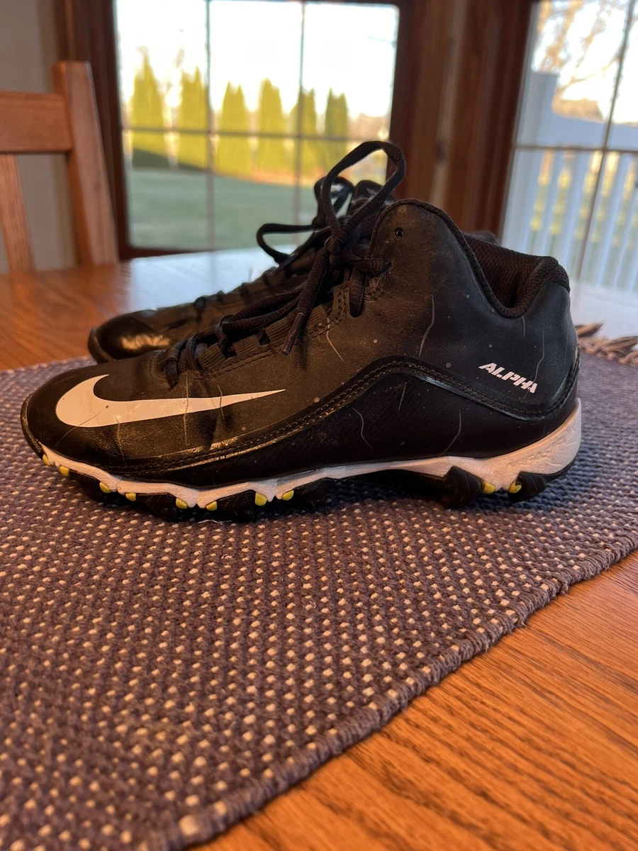Youth football deals cleats size 4