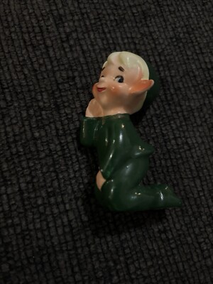 Ceramic Vintage Pixie Elf, Green Blonde Boy,made In Japan F668 Kneeling Smile