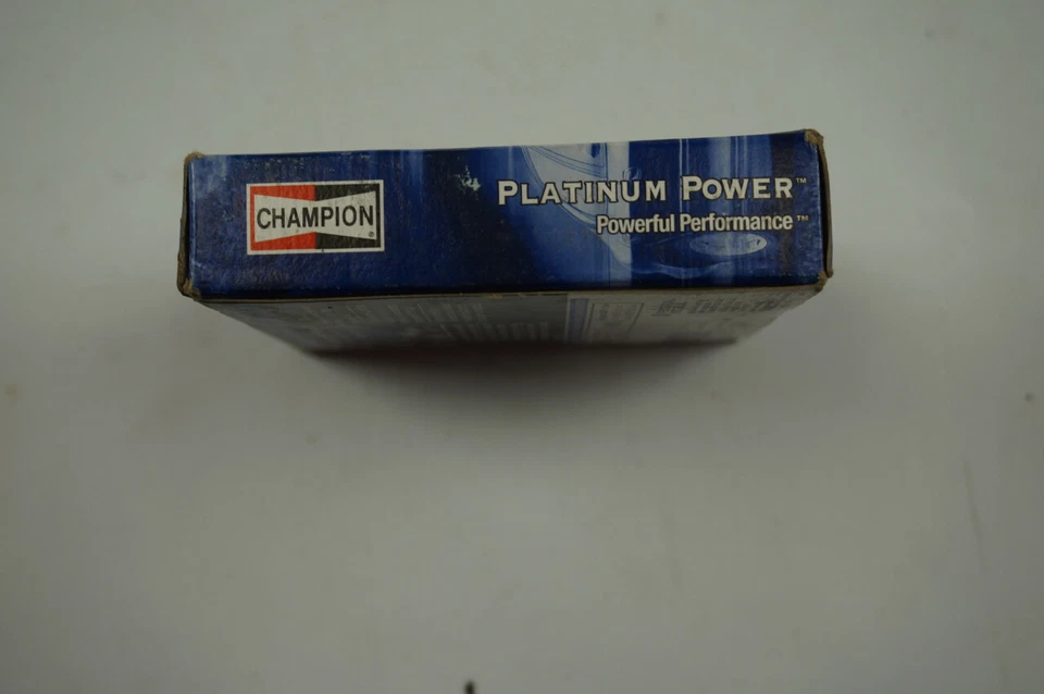 Champion 3025 NEW SPARK PLUGS PACK OF 4 NOS - Изображение 2 из 4