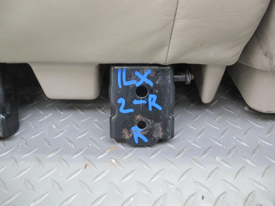 Juego de 2 asientos traseros de cuero izquierdo y derecho Lexus LX470 1998-2002 Foto 3 de 4