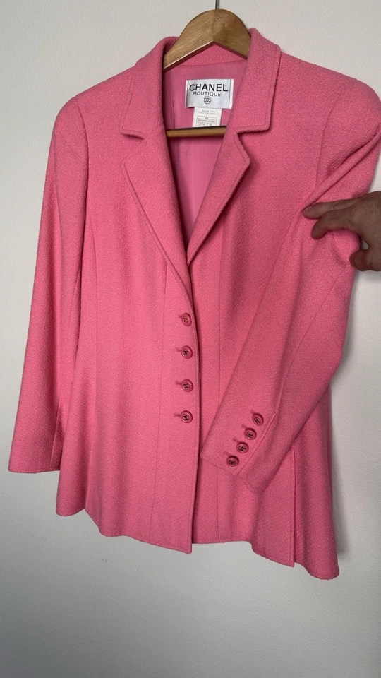 Blazer Icónico CHANEL Boutique Lana Rosa - Colección Primavera Francesa 1997 De Colección Foto 2 de 4