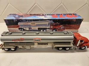 1975 Texaco Toy Tanker Truck, 1995 Edition. Untested