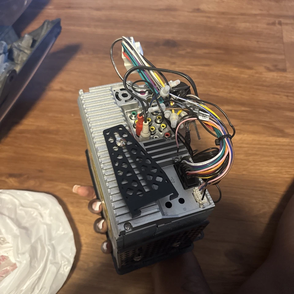 Blaupunkt MIAMI 620 6.2" Touch Screen Multimedia Car Stereo Receiver w/Bluetooth - Image 4 of 4