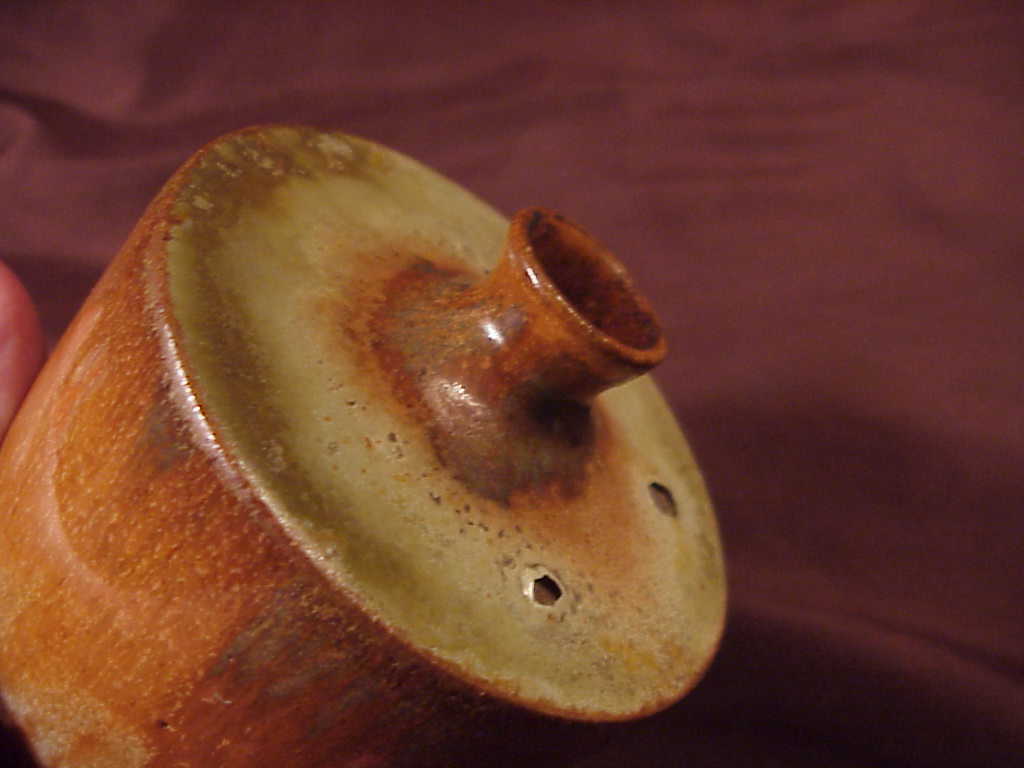  MERRITT ISLAND POTTERY, INKWELL OR TINY BUD VASE, OR ART W/O FUNCTION