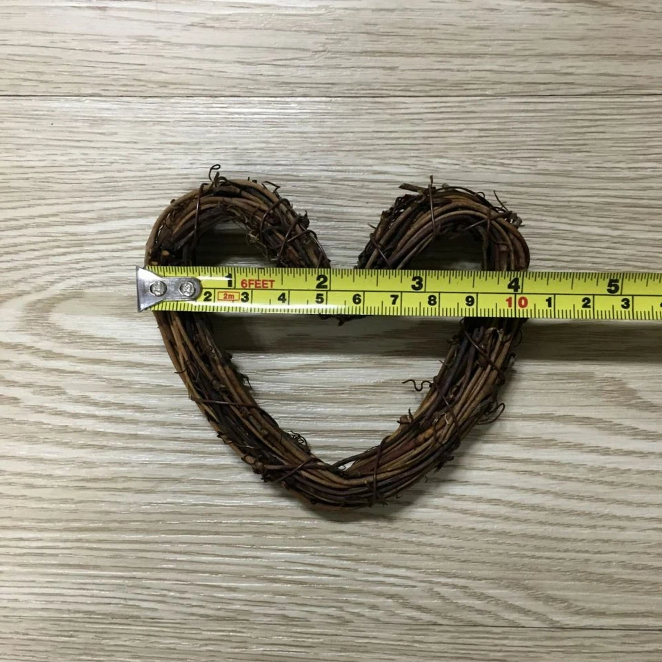Heart-shaped Rattan Wreath Garland Christmas Dried Flower Decor Xmas Party DIY  - Image 3 of 4