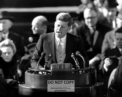 PRESIDENT JOHN F. KENNEDY INAUGURATION SPEECH JAN 20 1961 - 8X10 PHOTO (AA-208)